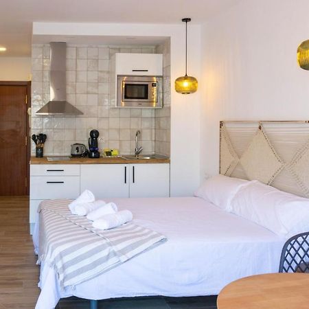 Apartment Carihuela Beach Malaga Torremolinos Bagian luar foto