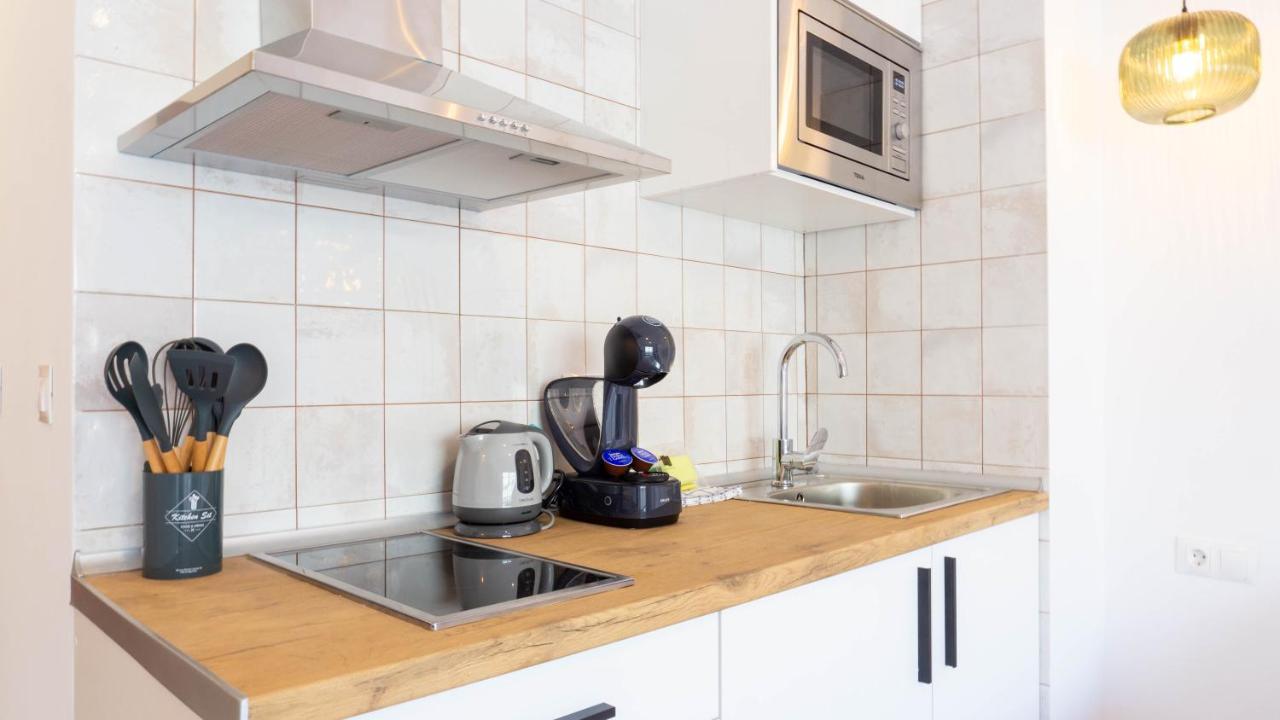 Apartment Carihuela Beach Malaga Torremolinos Bagian luar foto