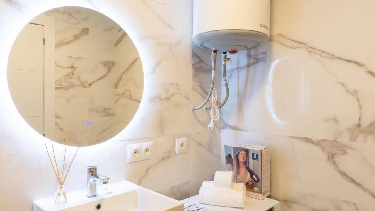 Apartment Carihuela Beach Malaga Torremolinos Bagian luar foto
